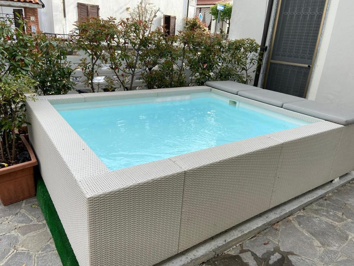 Вилла Jacuzzi & Relax - Casa Indipendente 20Min Da Milano Zelo Buon Persico Экстерьер фото